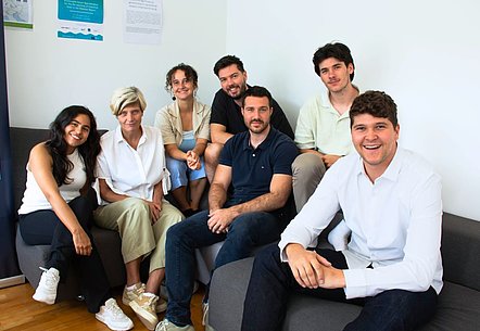 Mit dem Value Chain Generator haben Jon Goriup (re.) und sein Team eine Plattform entwickelt, die Industrieabfälle in gewinnbringende Vermögenswerte umwandelt.