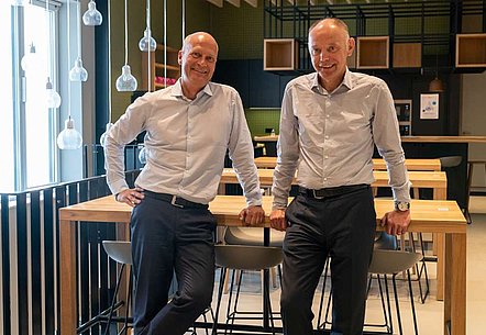 Die Gründer von iteratec GmbH, Klaus Eberhardt und Mark Goerke, fördern mit einem Genossenschaftsmodell die unternehmerische Mitbestimmung.